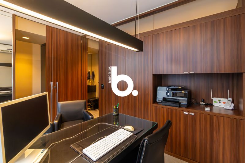 Sala com 1 banheiro e 35m² para alugar no bairro Centro Historico, Porto Alegre