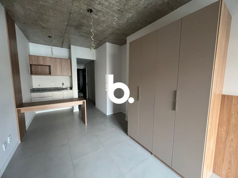 Apto com 1 quarto, 1 banheiro e 30m² para alugar no bairro Rio Branco, Porto Alegre