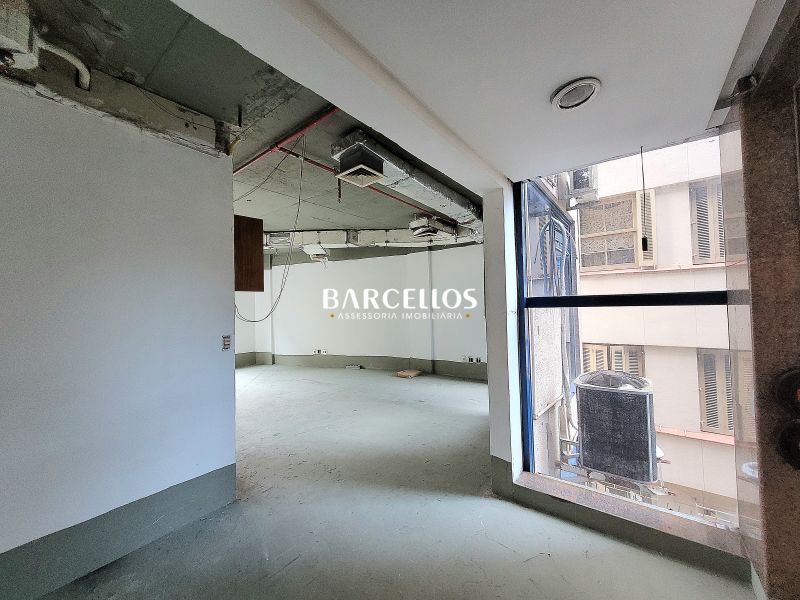 Conjunto com 1 banheiro e 44m² à venda no bairro Centro, Porto Alegre