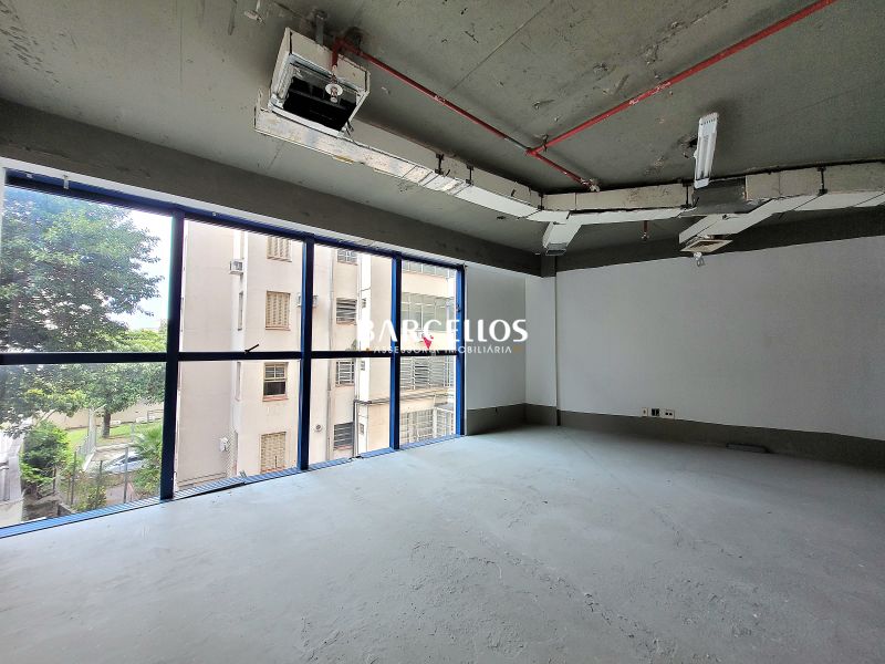 Conjunto com 1 banheiro e 44m² à venda no bairro Centro, Porto Alegre