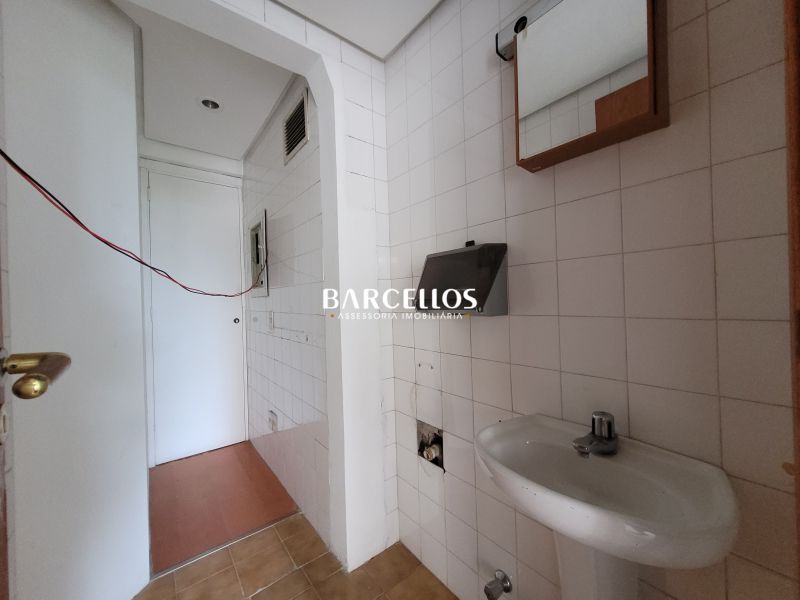 Conjunto com 1 banheiro e 44m² à venda no bairro Centro, Porto Alegre