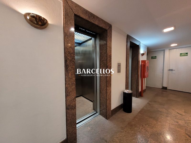 Conjunto com 1 banheiro e 44m² à venda no bairro Centro, Porto Alegre