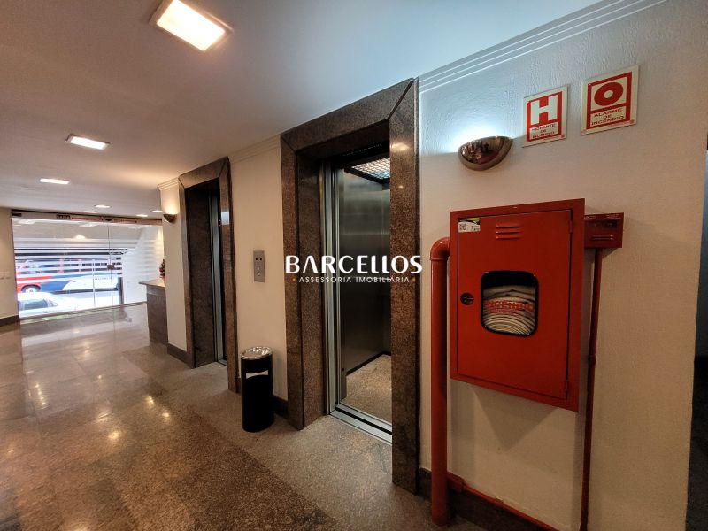 Conjunto com 1 banheiro e 44m² à venda no bairro Centro, Porto Alegre