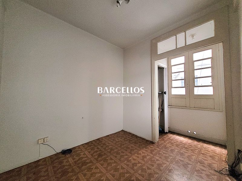 Sala com 1 banheiro e 80m² à venda no bairro Centro Historico, Porto Alegre