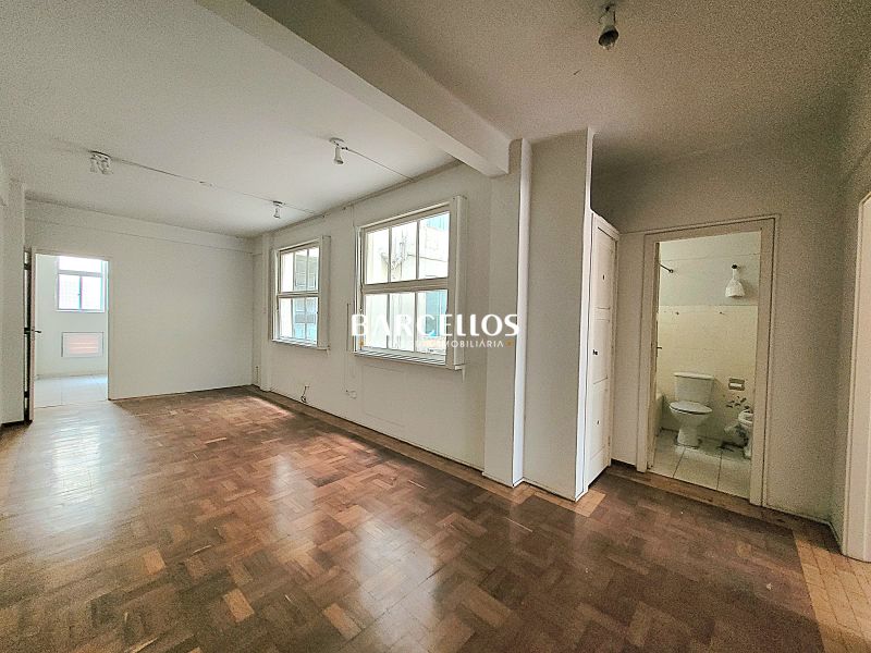 Sala com 1 banheiro e 80m² à venda no bairro Centro Historico, Porto Alegre