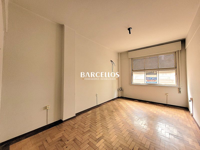 Sala com 1 banheiro e 80m² à venda no bairro Centro Historico, Porto Alegre