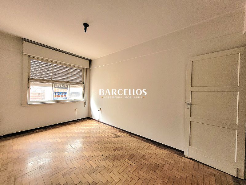 Sala com 1 banheiro e 80m² à venda no bairro Centro Historico, Porto Alegre