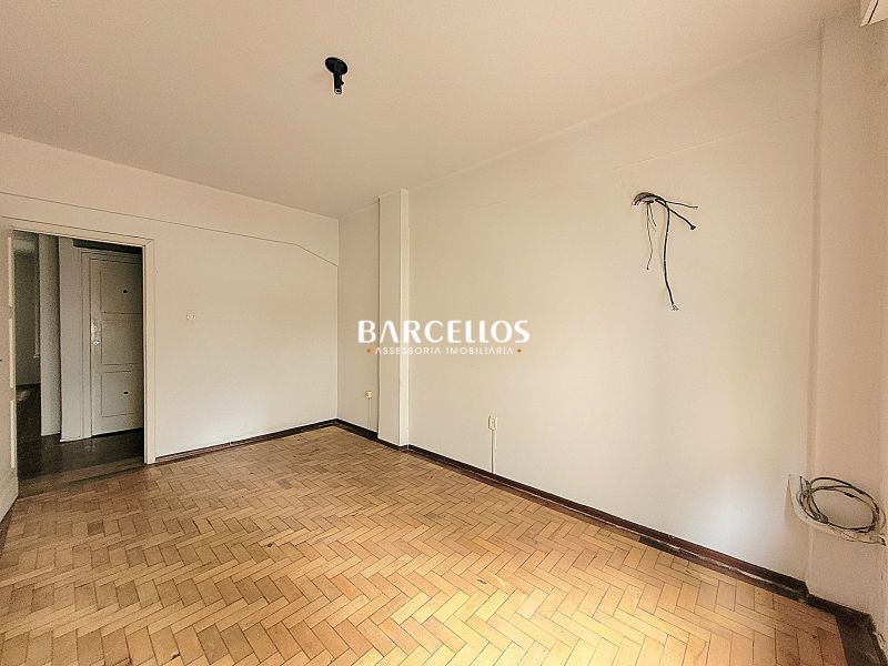 Sala com 1 banheiro e 80m² à venda no bairro Centro Historico, Porto Alegre