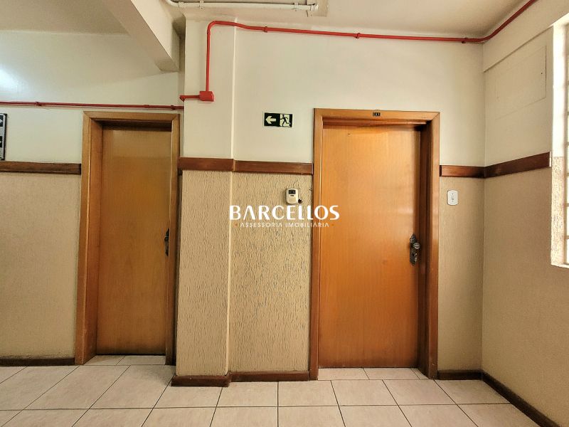 Sala com 1 banheiro e 80m² à venda no bairro Centro Historico, Porto Alegre
