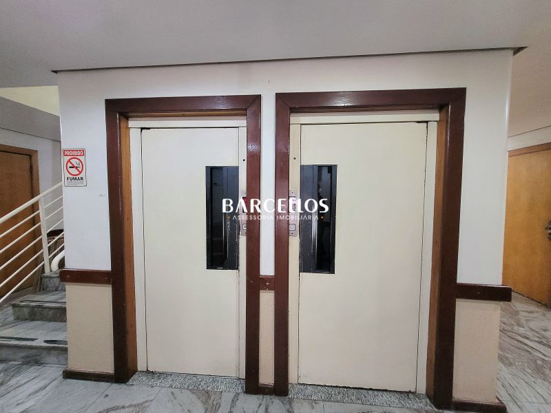 Sala com 1 banheiro e 80m² à venda no bairro Centro Historico, Porto Alegre