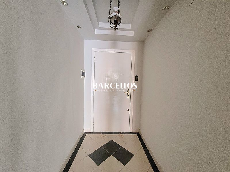 Apto com 3 quartos, 1 banheiro e 90m² à venda no bairro Centro, Porto Alegre