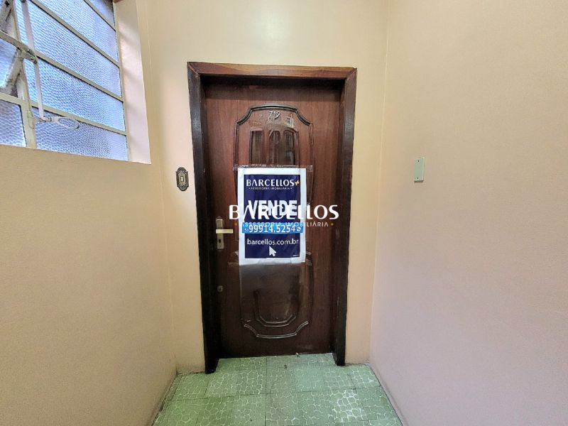 Apto com 3 quartos, 1 banheiro e 90m² à venda no bairro Centro, Porto Alegre