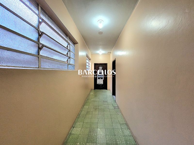 Apto com 3 quartos, 1 banheiro e 90m² à venda no bairro Centro, Porto Alegre