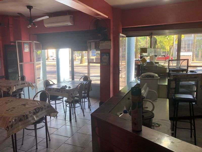 Loja com 3 banheiros e 200m² à venda no bairro Bom Fim, Porto Alegre