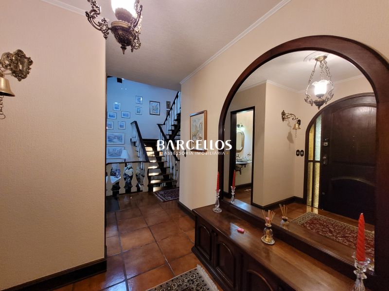 Casa com 3 quartos, 4 banheiros e 430m² à venda no bairro Vila Assuncao, Porto Alegre