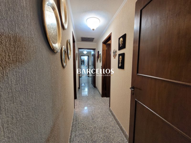 Casa com 3 quartos, 4 banheiros e 430m² à venda no bairro Vila Assuncao, Porto Alegre
