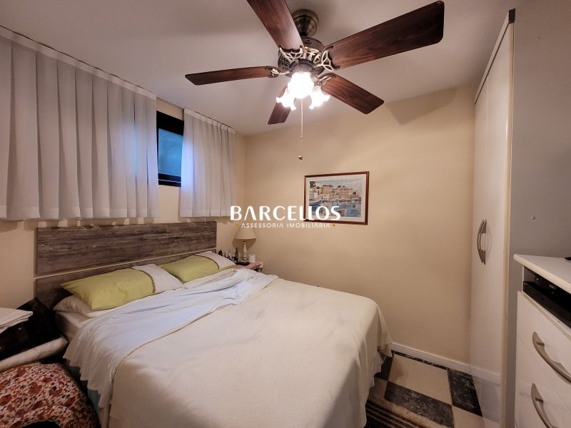 Casa com 3 quartos, 4 banheiros e 430m² à venda no bairro Vila Assuncao, Porto Alegre