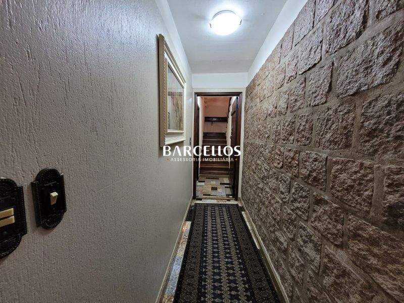 Casa com 3 quartos, 4 banheiros e 430m² à venda no bairro Vila Assuncao, Porto Alegre