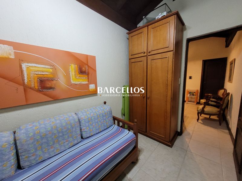 Casa com 3 quartos, 4 banheiros e 430m² à venda no bairro Vila Assuncao, Porto Alegre