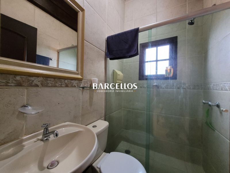 Casa com 3 quartos, 4 banheiros e 430m² à venda no bairro Vila Assuncao, Porto Alegre