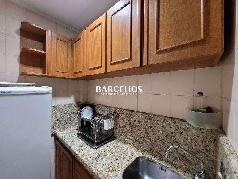 Conjunto com 3 banheiros e 212m² à venda no bairro Moinhos de Vento, Porto Alegre
