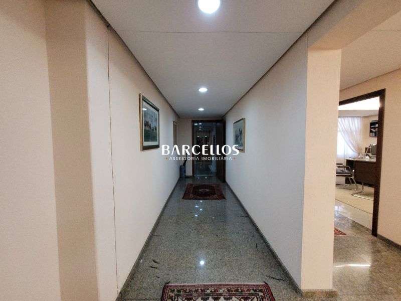 Conjunto com 3 banheiros e 212m² à venda no bairro Moinhos de Vento, Porto Alegre