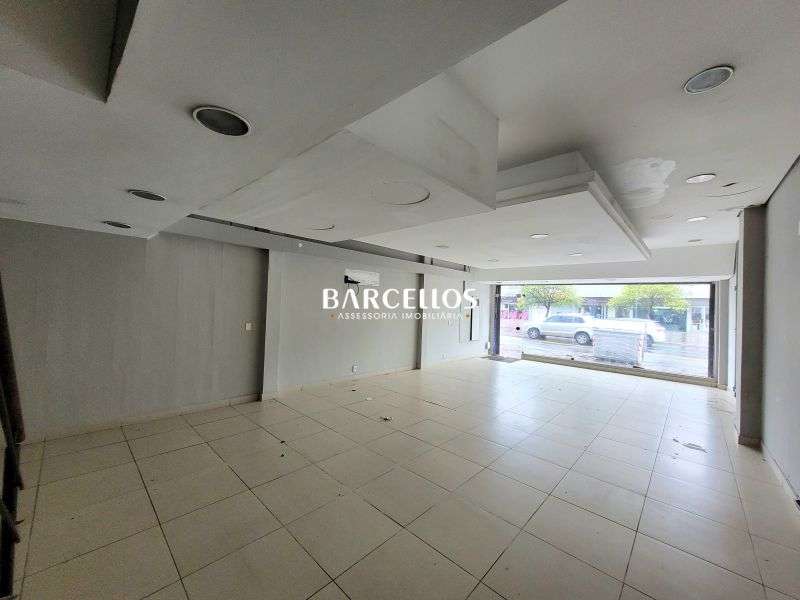 Sobrado Comercial com 1 quarto, 6 banheiros e 800m² à venda no bairro Independencia, Porto Alegre