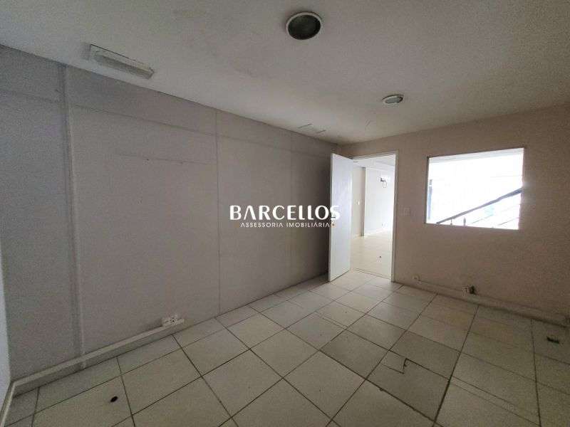 Sobrado Comercial com 1 quarto, 6 banheiros e 800m² à venda no bairro Independencia, Porto Alegre