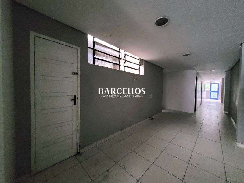 Sobrado Comercial com 1 quarto, 6 banheiros e 800m² à venda no bairro Independencia, Porto Alegre