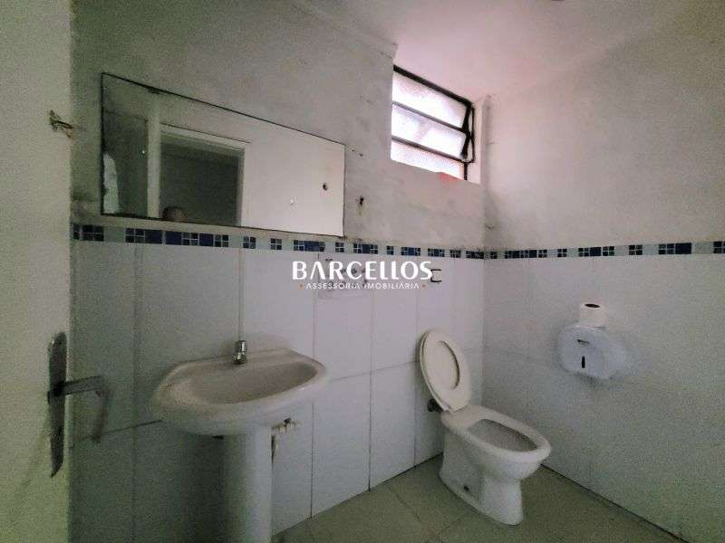 Sobrado Comercial com 1 quarto, 6 banheiros e 800m² à venda no bairro Independencia, Porto Alegre