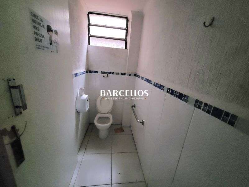 Sobrado Comercial com 1 quarto, 6 banheiros e 800m² à venda no bairro Independencia, Porto Alegre