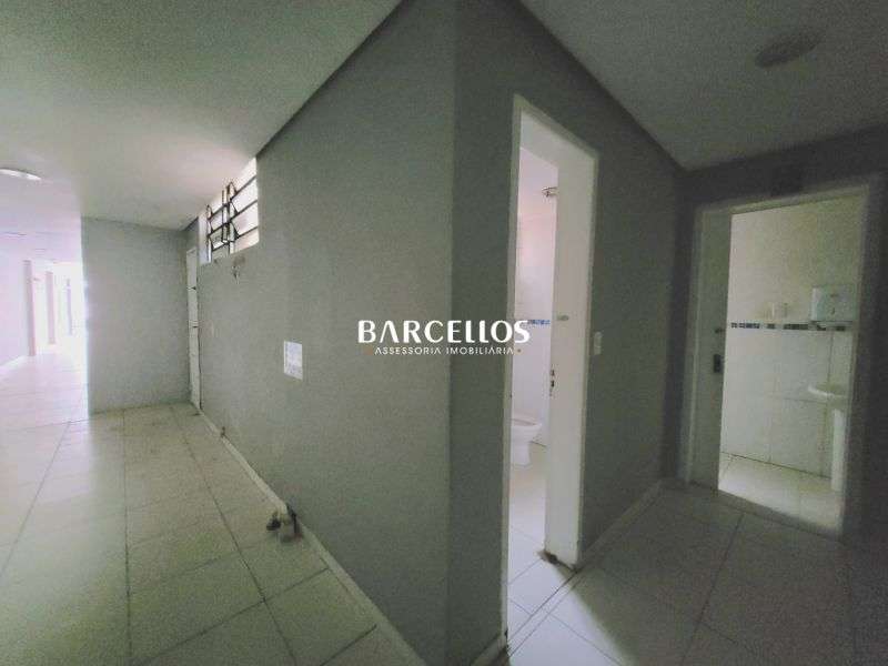 Sobrado Comercial com 1 quarto, 6 banheiros e 800m² à venda no bairro Independencia, Porto Alegre