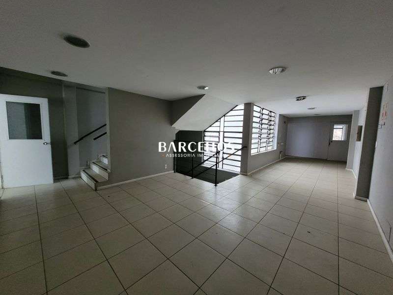 Sobrado Comercial com 1 quarto, 6 banheiros e 800m² à venda no bairro Independencia, Porto Alegre