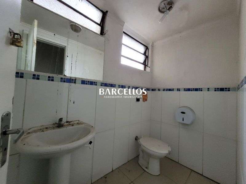Sobrado Comercial com 1 quarto, 6 banheiros e 800m² à venda no bairro Independencia, Porto Alegre