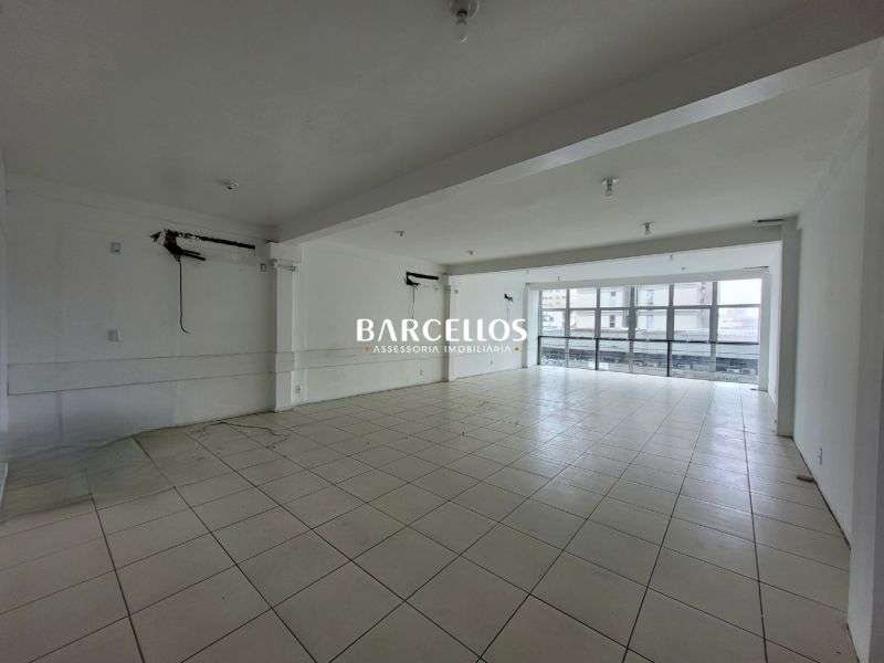 Sobrado Comercial com 1 quarto, 6 banheiros e 800m² à venda no bairro Independencia, Porto Alegre