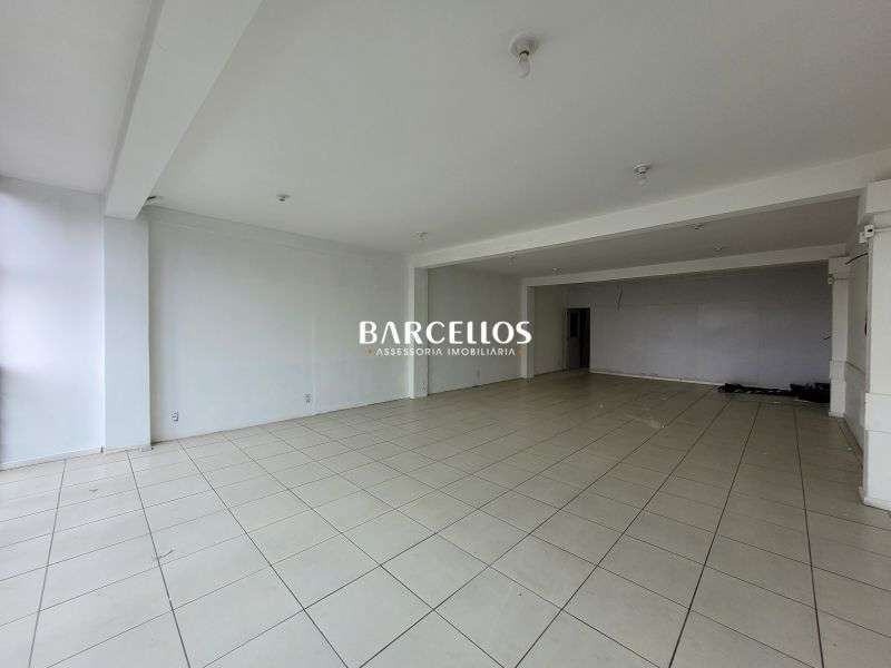 Sobrado Comercial com 1 quarto, 6 banheiros e 800m² à venda no bairro Independencia, Porto Alegre