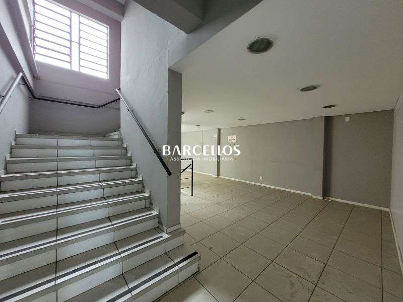 Sobrado Comercial com 1 quarto, 6 banheiros e 800m² à venda no bairro Independencia, Porto Alegre