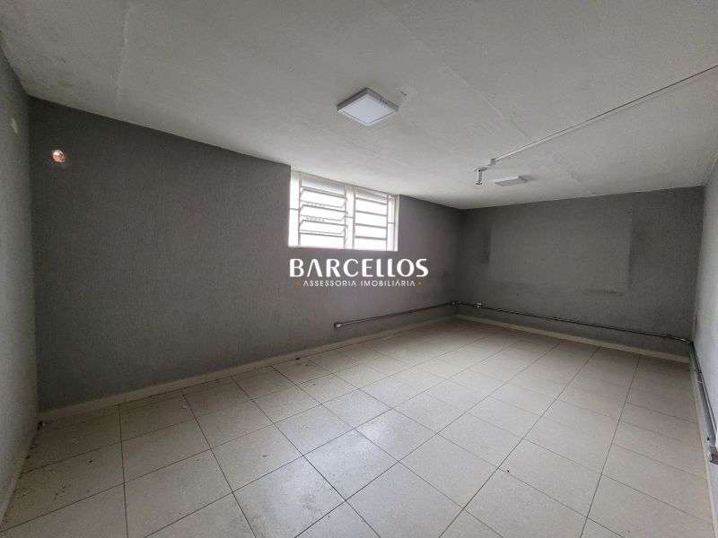 Sobrado Comercial com 1 quarto, 6 banheiros e 800m² à venda no bairro Independencia, Porto Alegre