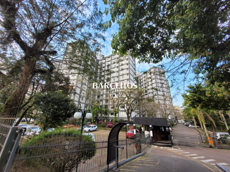 Apto com 2 quartos, 2 banheiros e 80m² à venda no bairro Mont Serrat, Porto Alegre