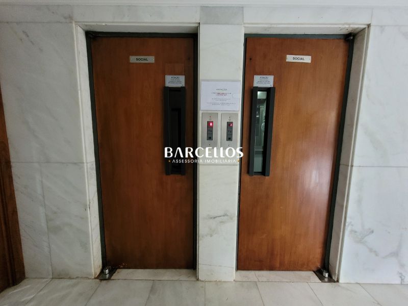Apto com 2 quartos, 2 banheiros e 80m² à venda no bairro Mont Serrat, Porto Alegre