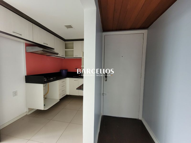 Apto com 2 quartos, 2 banheiros e 80m² à venda no bairro Mont Serrat, Porto Alegre