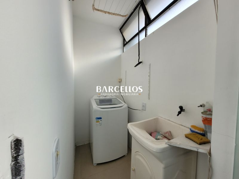 Apto com 2 quartos, 2 banheiros e 80m² à venda no bairro Mont Serrat, Porto Alegre
