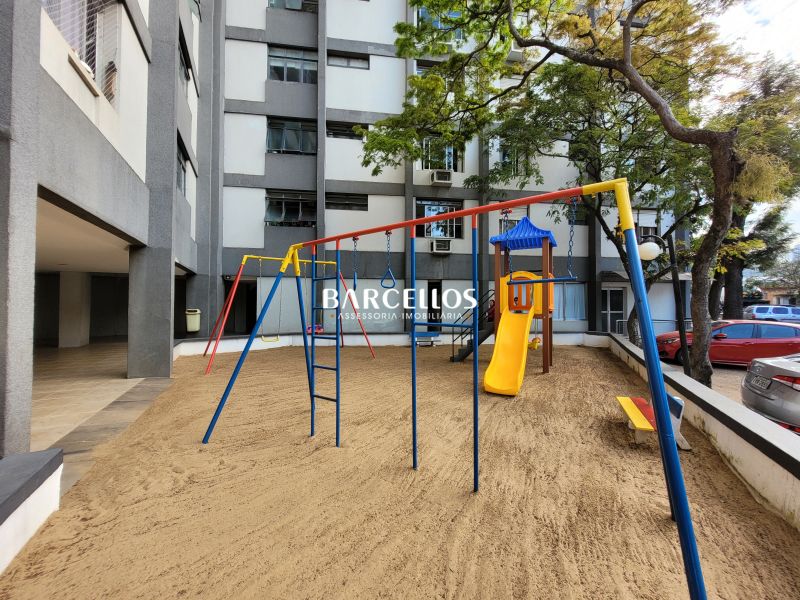 Apto com 2 quartos, 2 banheiros e 80m² à venda no bairro Mont Serrat, Porto Alegre