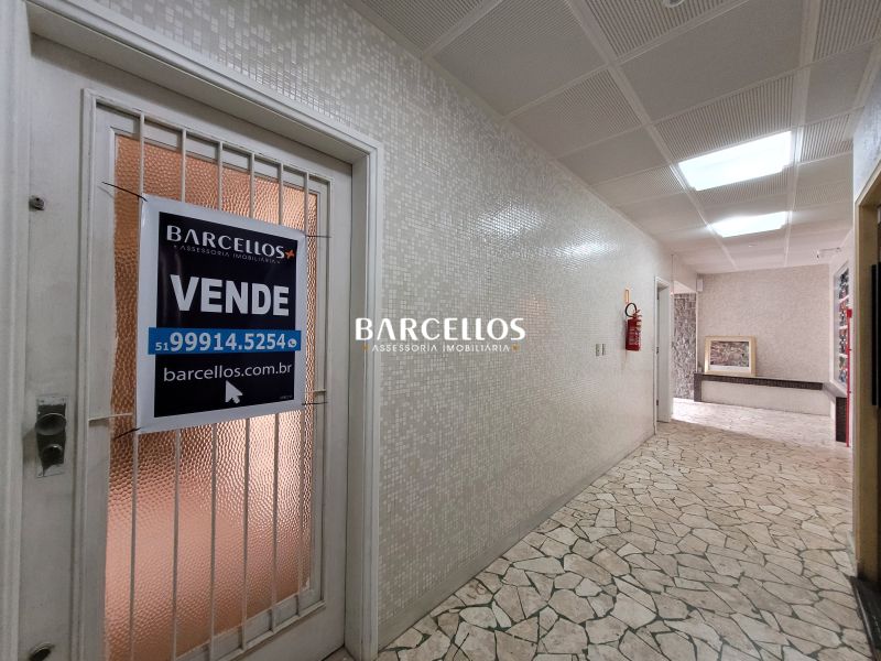 Apto com 3 quartos, 3 banheiros e 141m² à venda no bairro Floresta, Porto Alegre