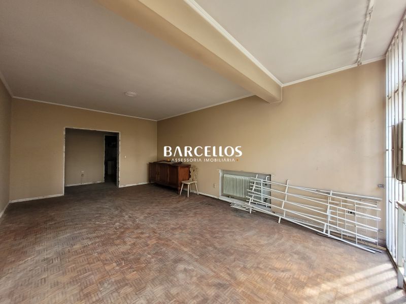 Apto com 3 quartos, 3 banheiros e 141m² à venda no bairro Floresta, Porto Alegre
