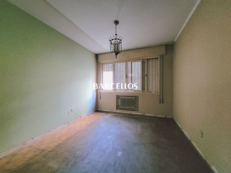 Apto com 3 quartos, 3 banheiros e 141m² à venda no bairro Floresta, Porto Alegre