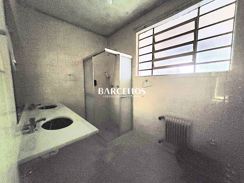Apto com 3 quartos, 3 banheiros e 141m² à venda no bairro Floresta, Porto Alegre