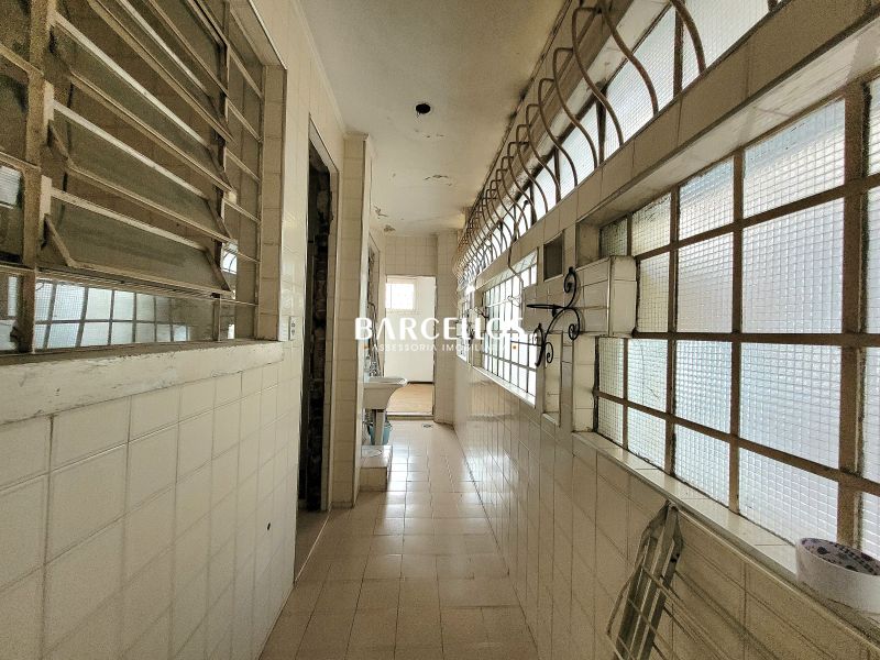 Apto com 3 quartos, 3 banheiros e 141m² à venda no bairro Floresta, Porto Alegre