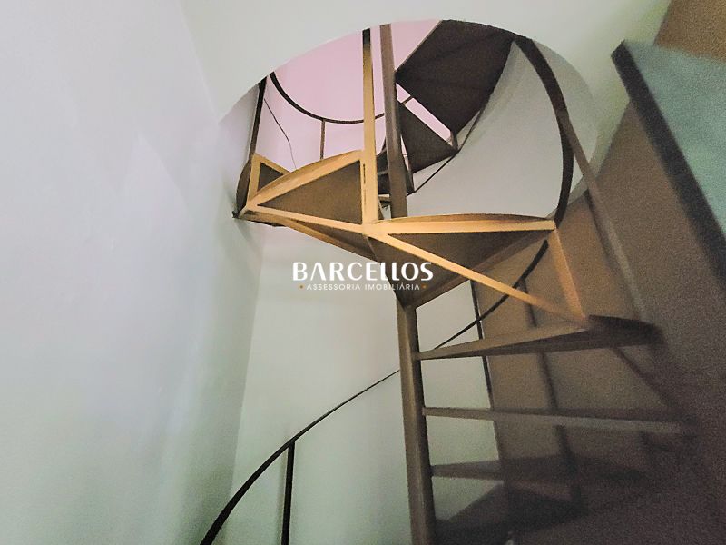 Loja com 1 quarto, 2 banheiros e 55m² à venda no bairro Independencia, Porto Alegre