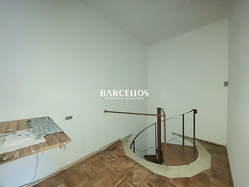 Loja com 1 quarto, 2 banheiros e 55m² à venda no bairro Independencia, Porto Alegre
